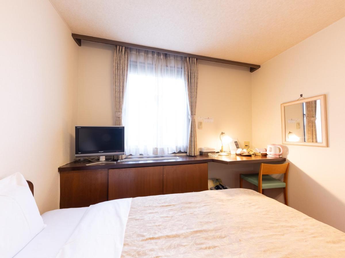 Tabist Business Hotel Takizawa Takasaki Station Nishiguchi Bagian luar foto